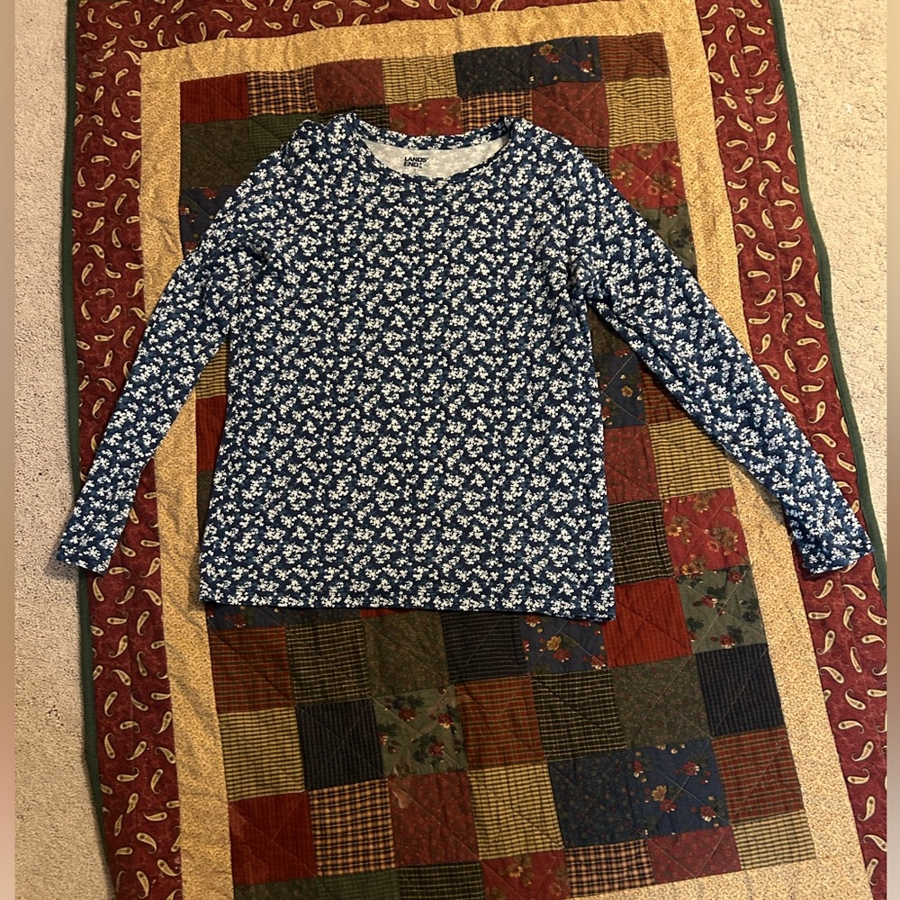 Lands' End Supima Cotton Blue Floral Long Sleeve Crewneck Tee - Size Small